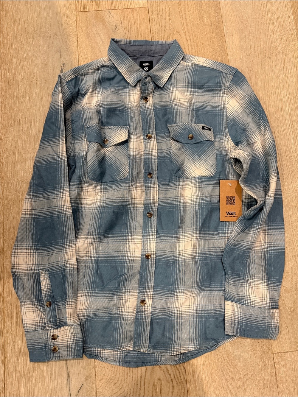 New Vans Blue and White Plaid classic fit Button-Down Shirt.  Medium